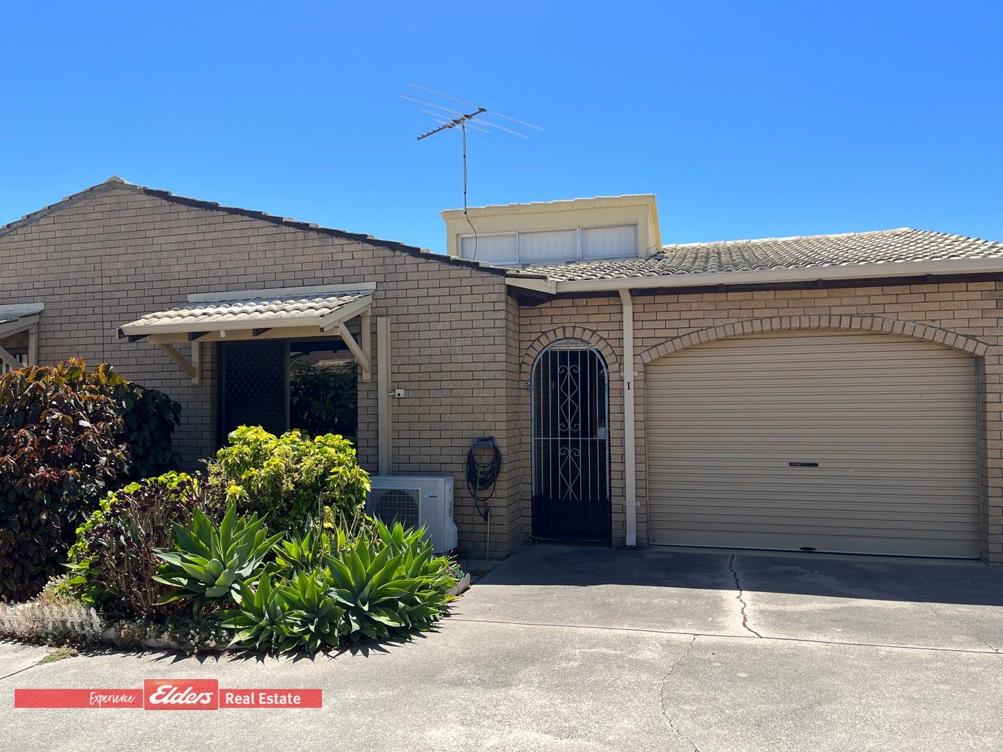 2 bedrooms Apartment / Unit / Flat in 1/4 Merope Close ROCKINGHAM WA, 6168