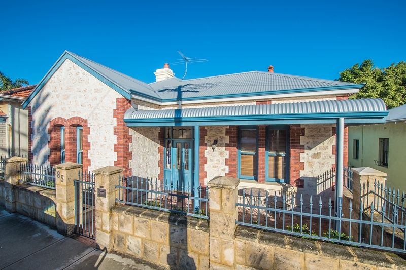 4 bedrooms House in 85 Hampton Road FREMANTLE WA, 6160