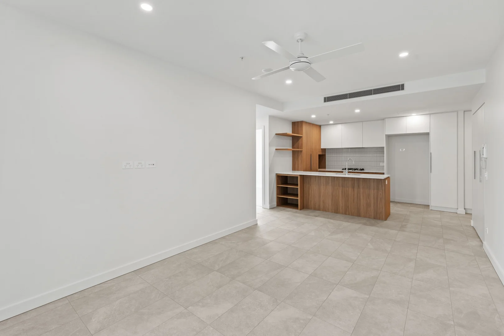 Additional image 9 of 30708/15 Wharf Street, Hamilton QLD 4007