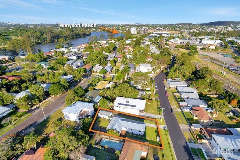 17 Lancelot Street, Tennyson QLD 4105, Image 2