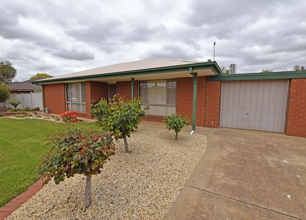 2/17 Munro Crescent, Kyabram VIC 3620