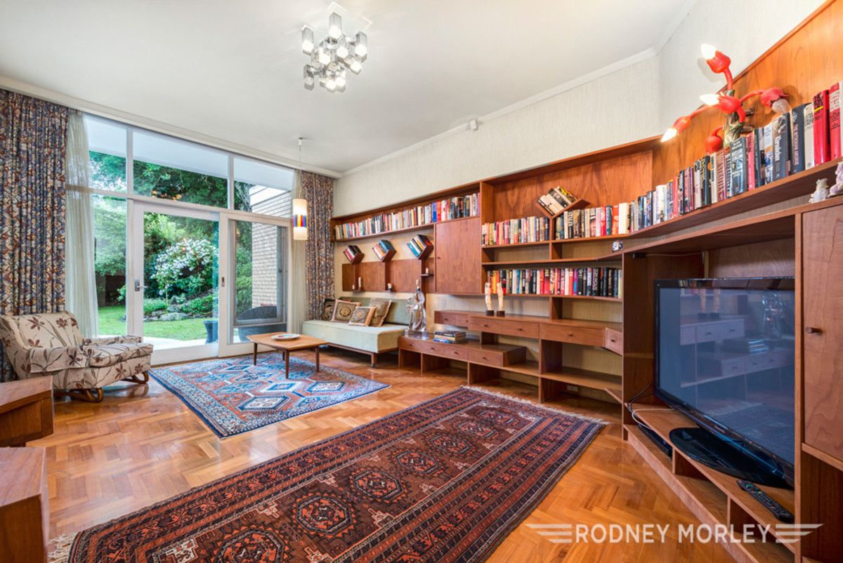 4 Nola Court, Toorak VIC 3142, Image 1