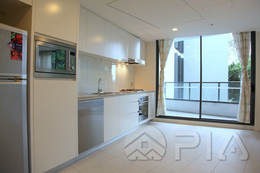Studio in 206/7 Rider Boulevard, RHODES NSW, 2138