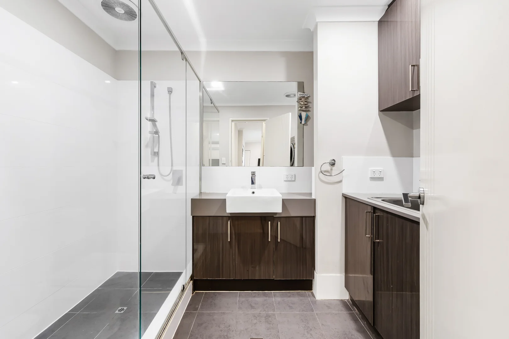 Additional image 17 of 4/102 Roberts Road, Rivervale WA 6103