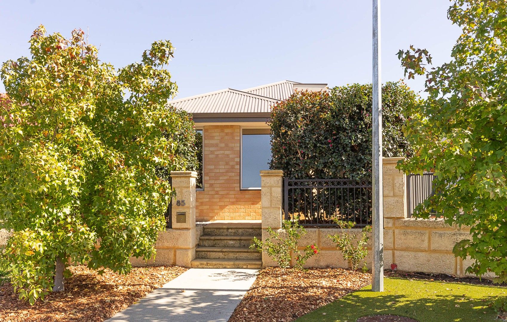 4 bedrooms House in 85 Semerwater Crescent AVELEY WA, 6069