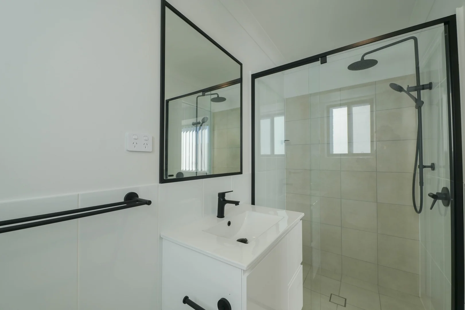 Additional image 5 of 23a & 23b Vaucluse Place, Parkes NSW 2870