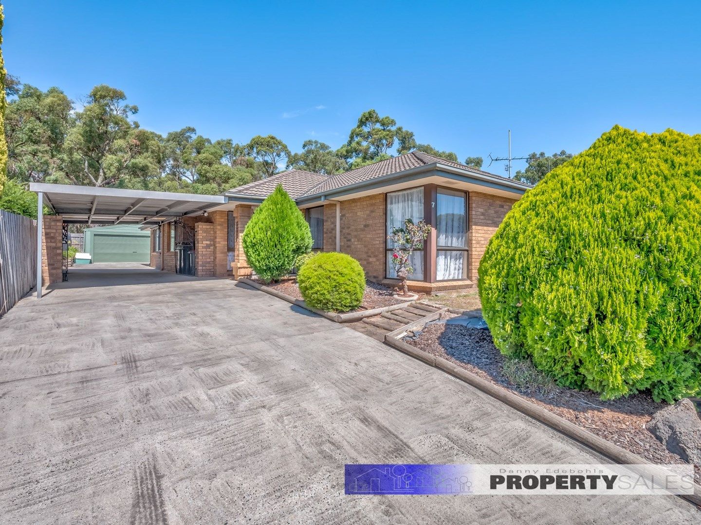 7 McMillan Court, Newborough VIC 3825, Image 0