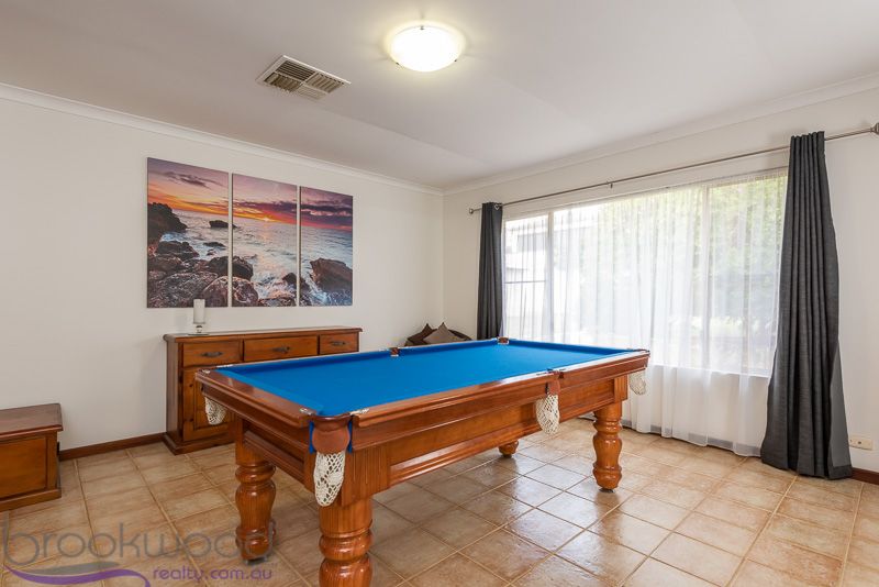 27 Pilbara Crescent, Jane Brook WA 6056, Image 2