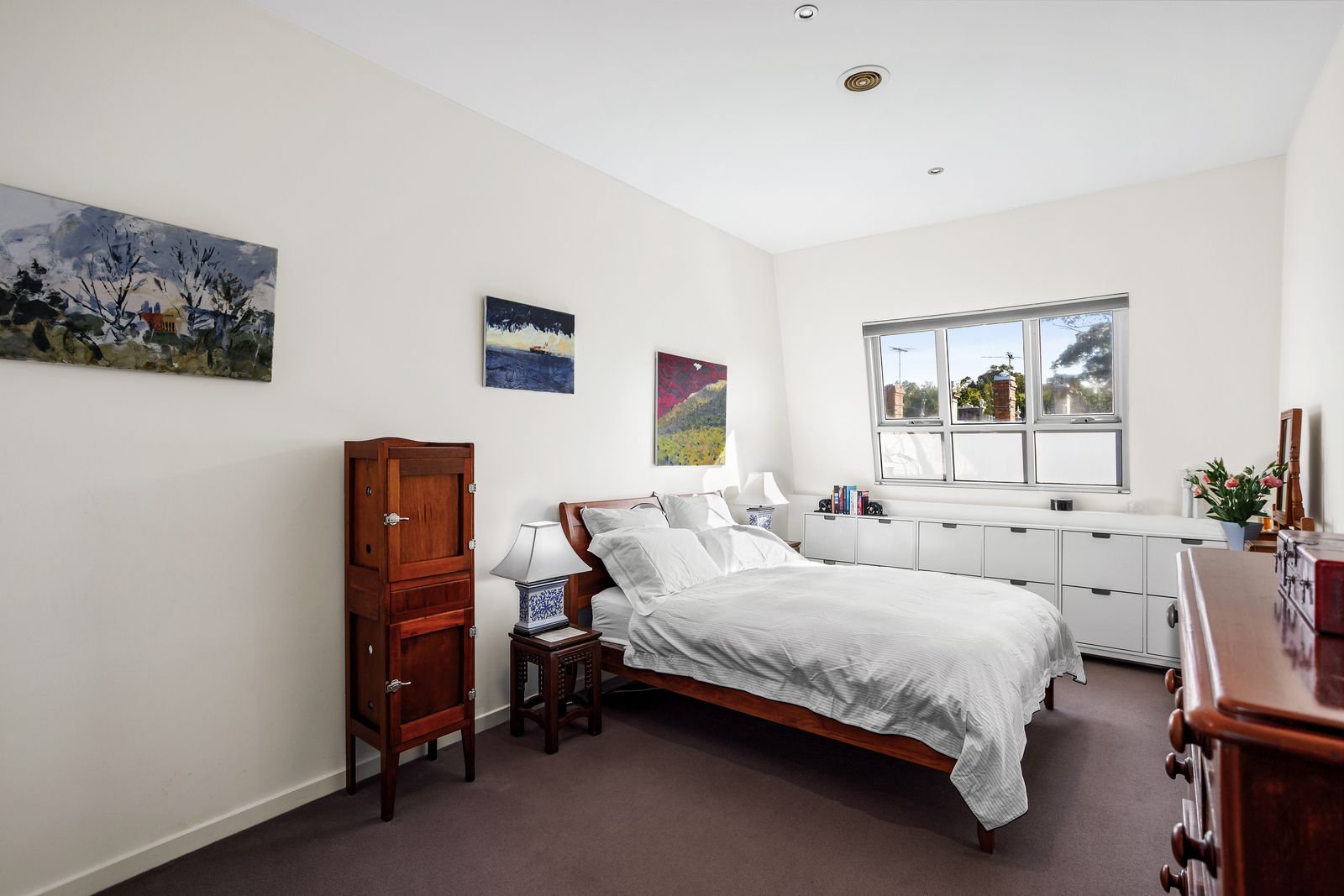 5 Curtain Street, Carlton North VIC 3054, Image 2