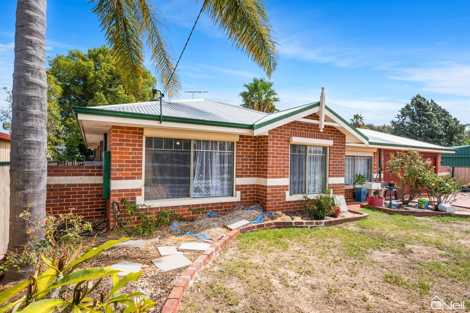 4 bedrooms House in 14 Dancy Way SEVILLE GROVE WA, 6112