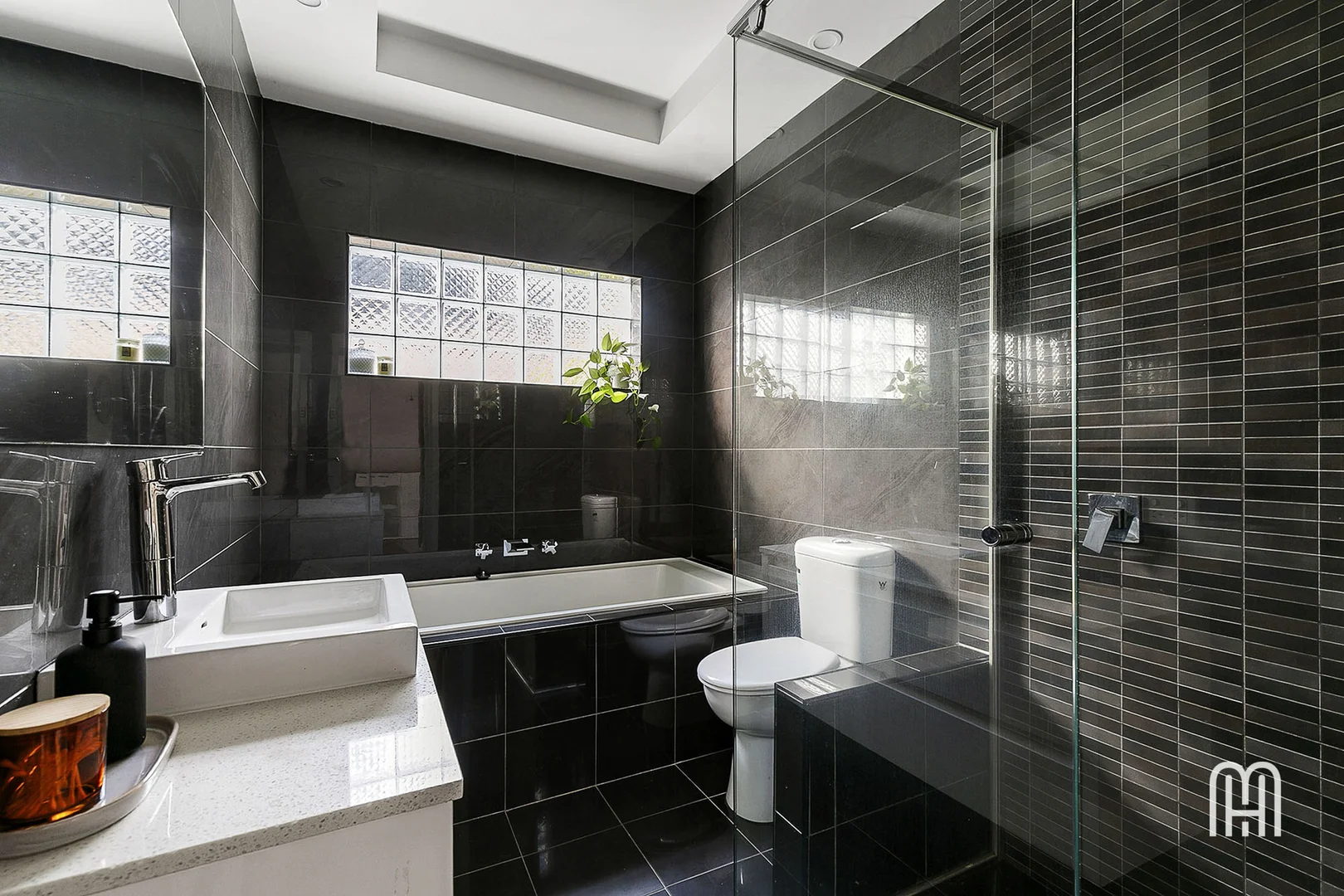 Additional image 18 of 239 Huntriss Road, Doubleview WA 6018