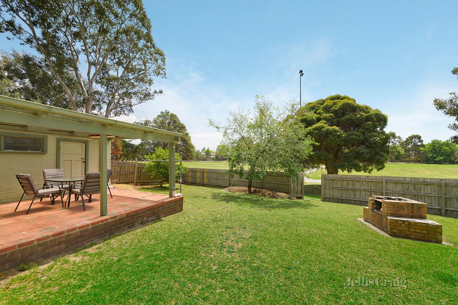 17 Gildan Street, Balwyn North VIC 3104, Image 2