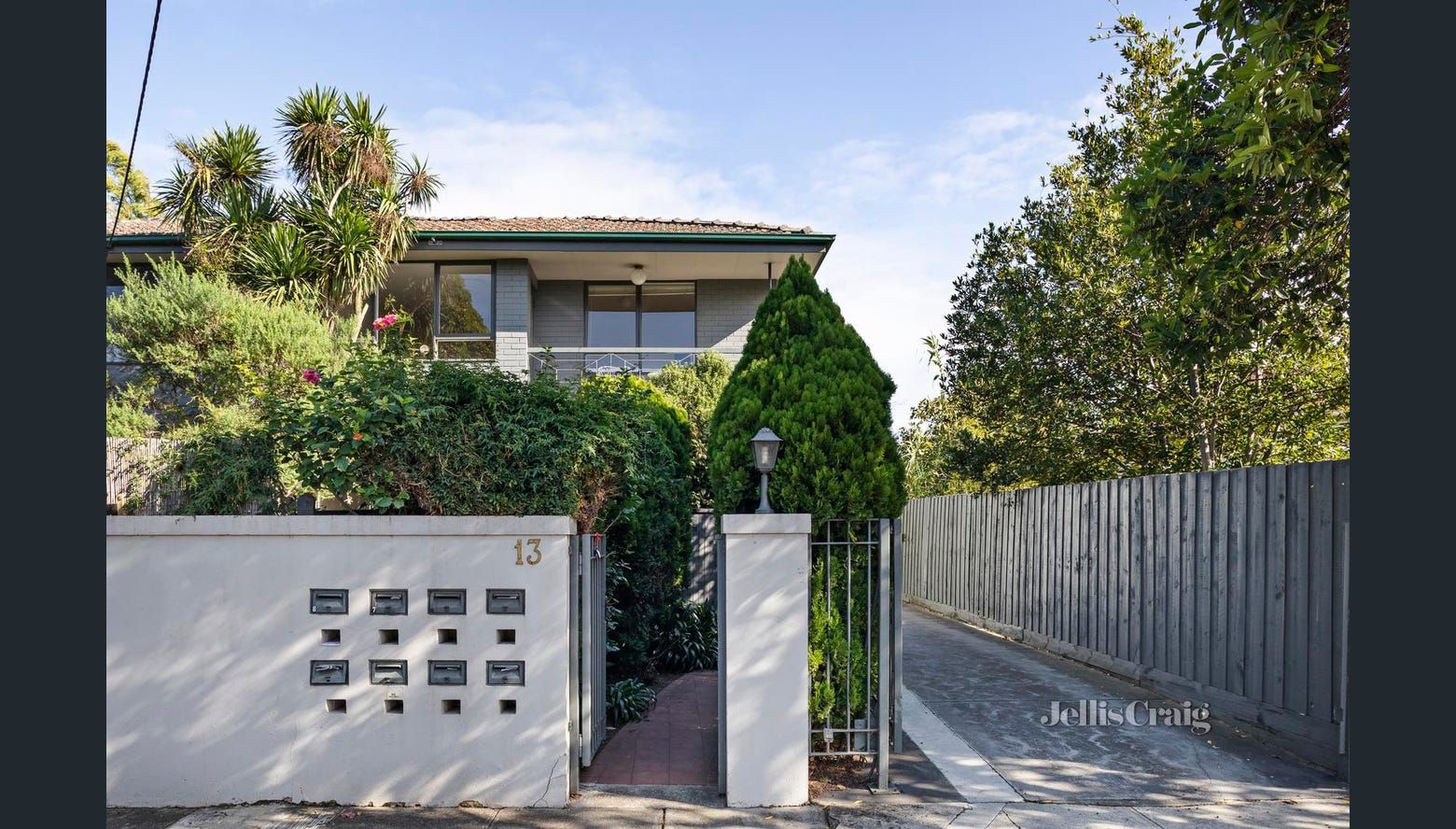 2 bedrooms Apartment / Unit / Flat in 6/13 Emily Street CARNEGIE VIC, 3163