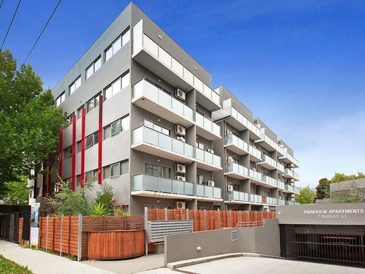 2 bedrooms Apartment / Unit / Flat in 206/7 Dudley Street CAULFIELD EAST VIC, 3145