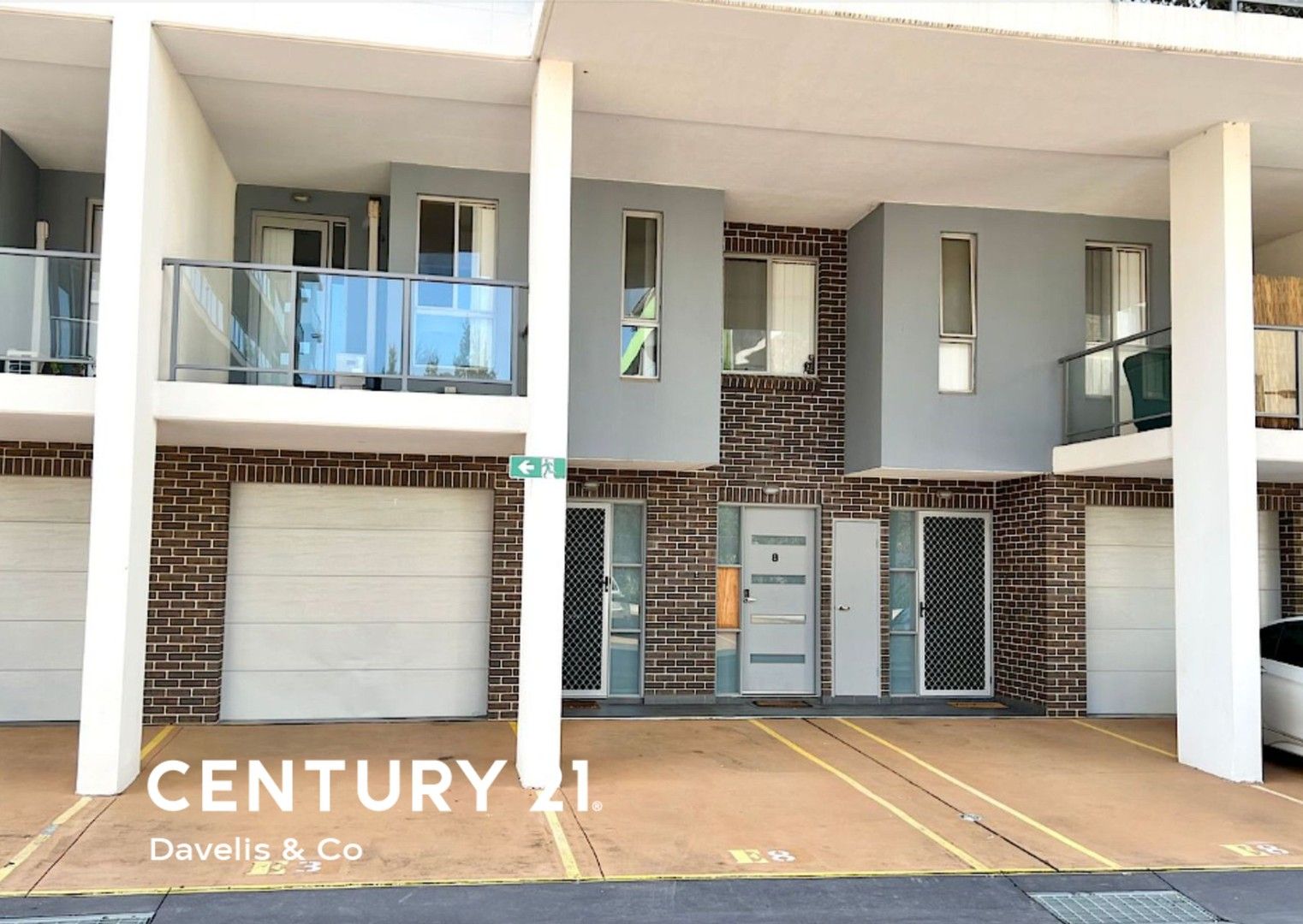 4 bedrooms Townhouse in 3/8E Myrtle Street PROSPECT NSW, 2148