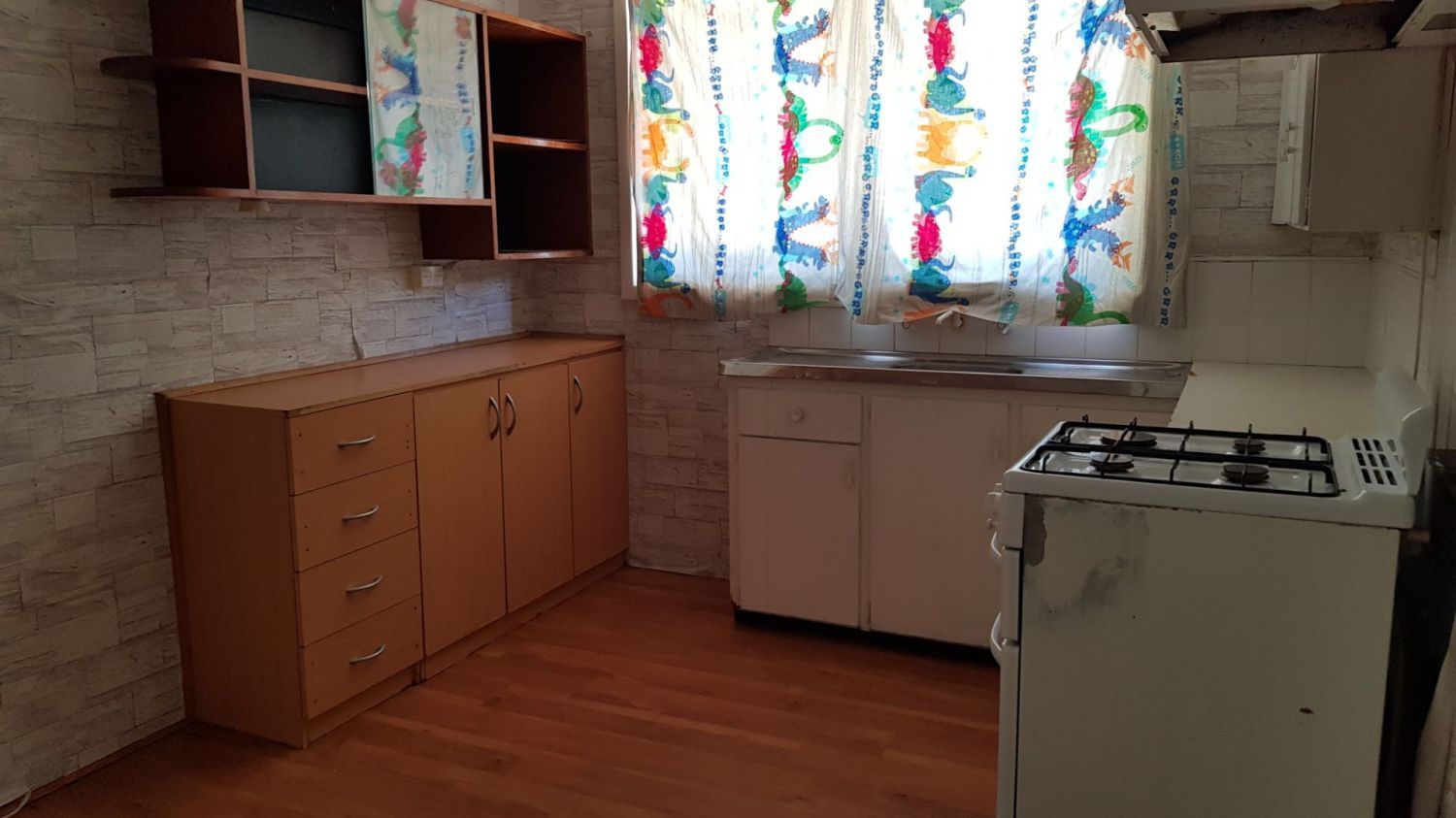 3 bedrooms House in 140 Westfield Road KELMSCOTT WA, 6111