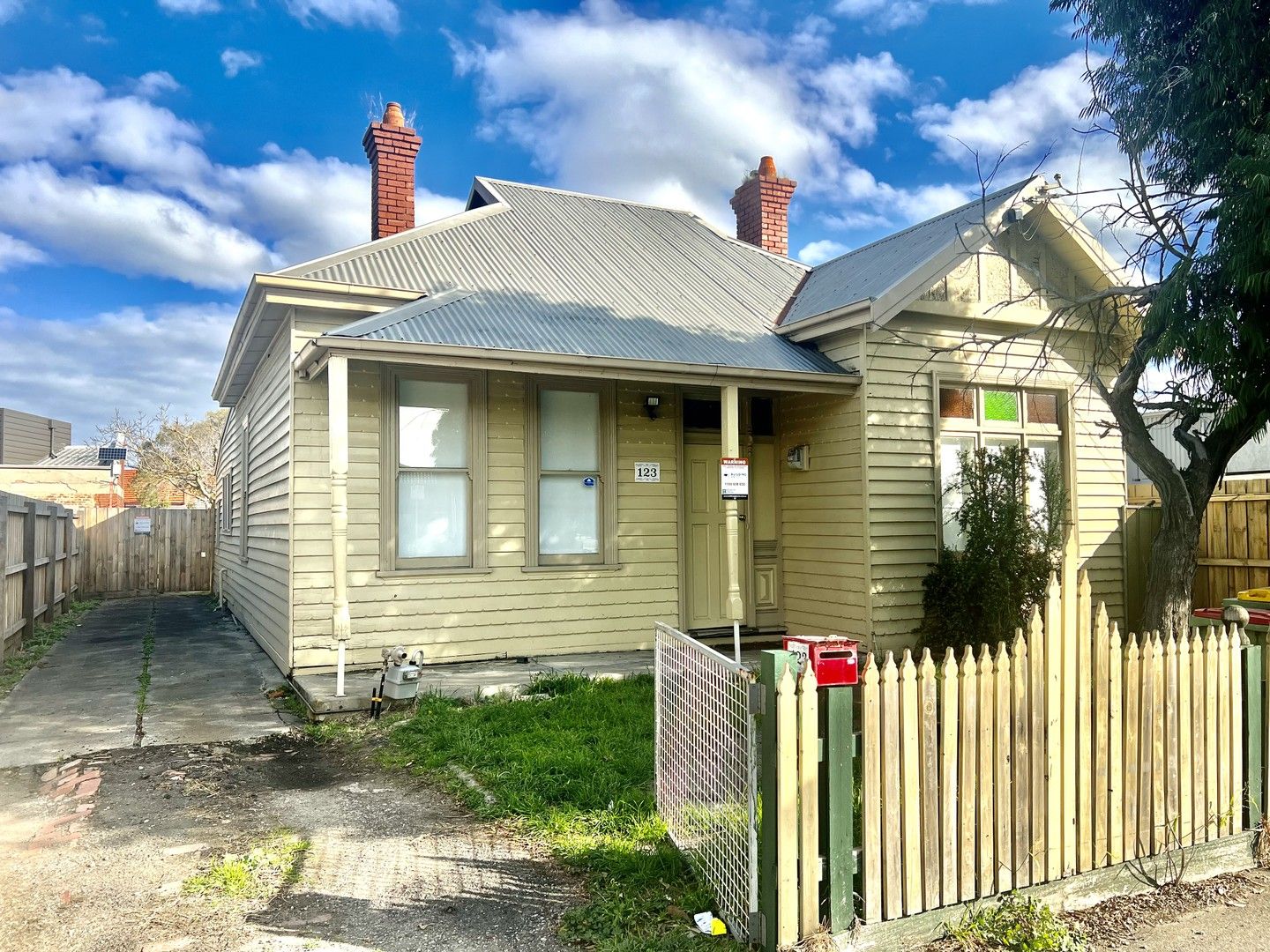 4 bedrooms House in 123 Ballarat Road FOOTSCRAY VIC, 3011