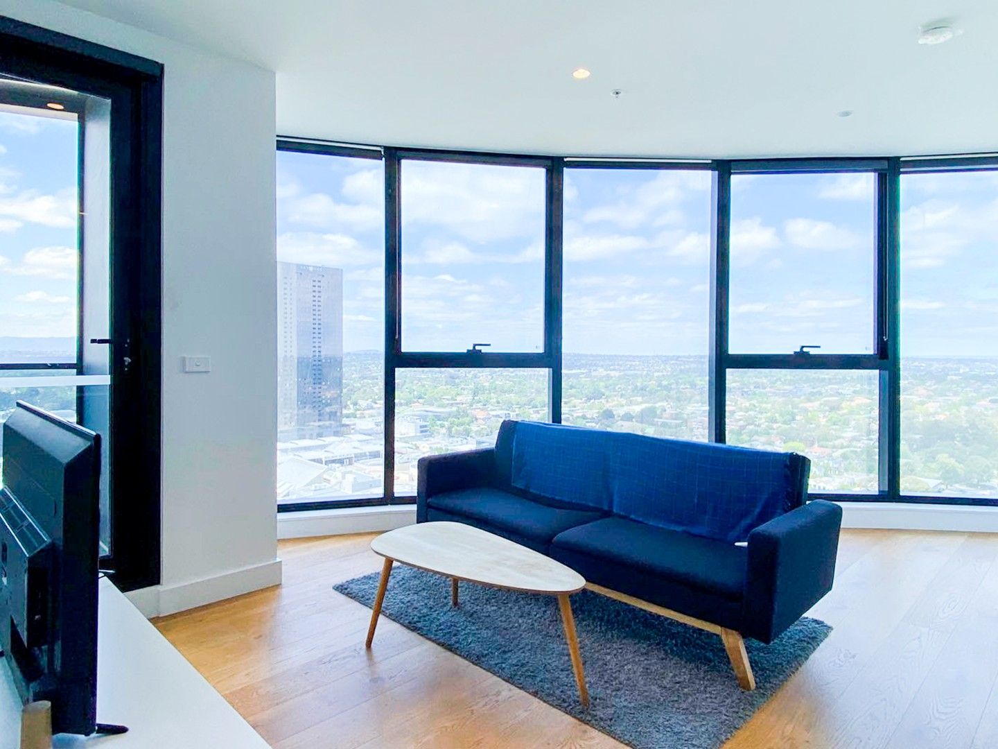 2 bedrooms Apartment / Unit / Flat in 2406/850 Whitehorse Road BOX HILL VIC, 3128