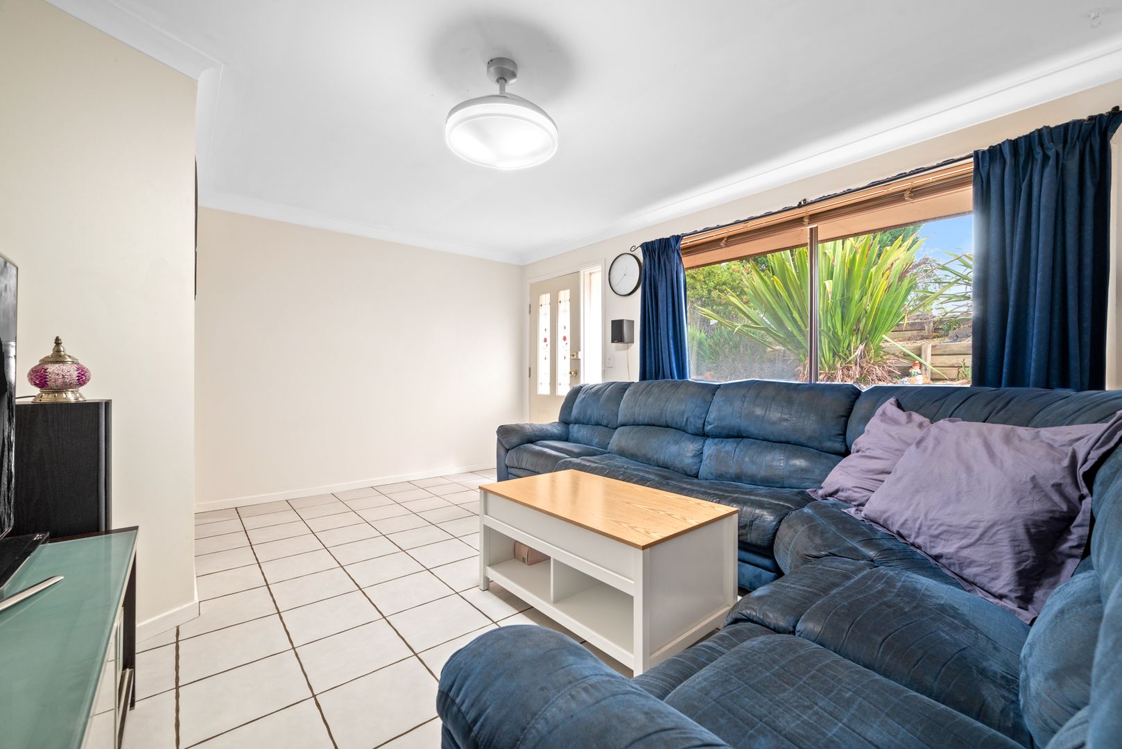 11 Fannich Place, St Andrews NSW 2566, Image 2