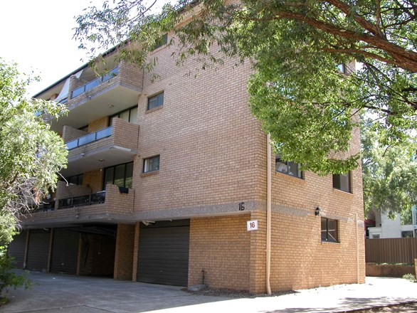 4/16 Central Avenue, Westmead NSW 2145