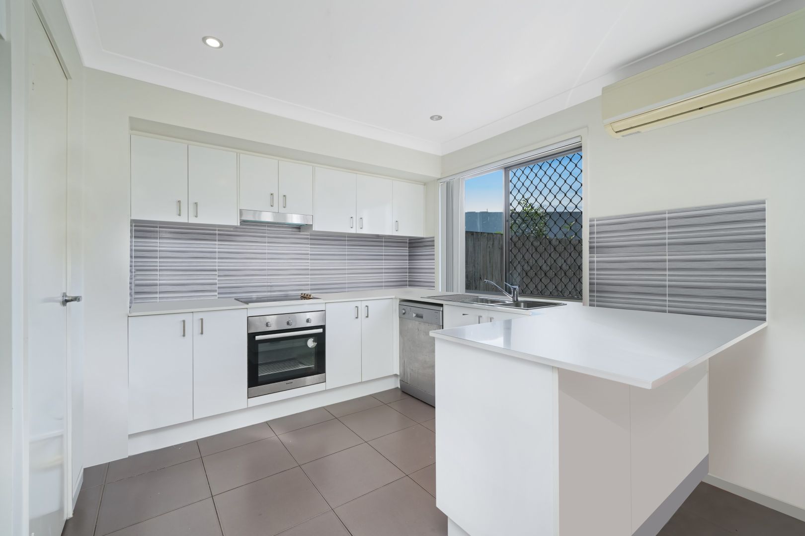 70/36 Higgs Street, Deception Bay QLD 4508