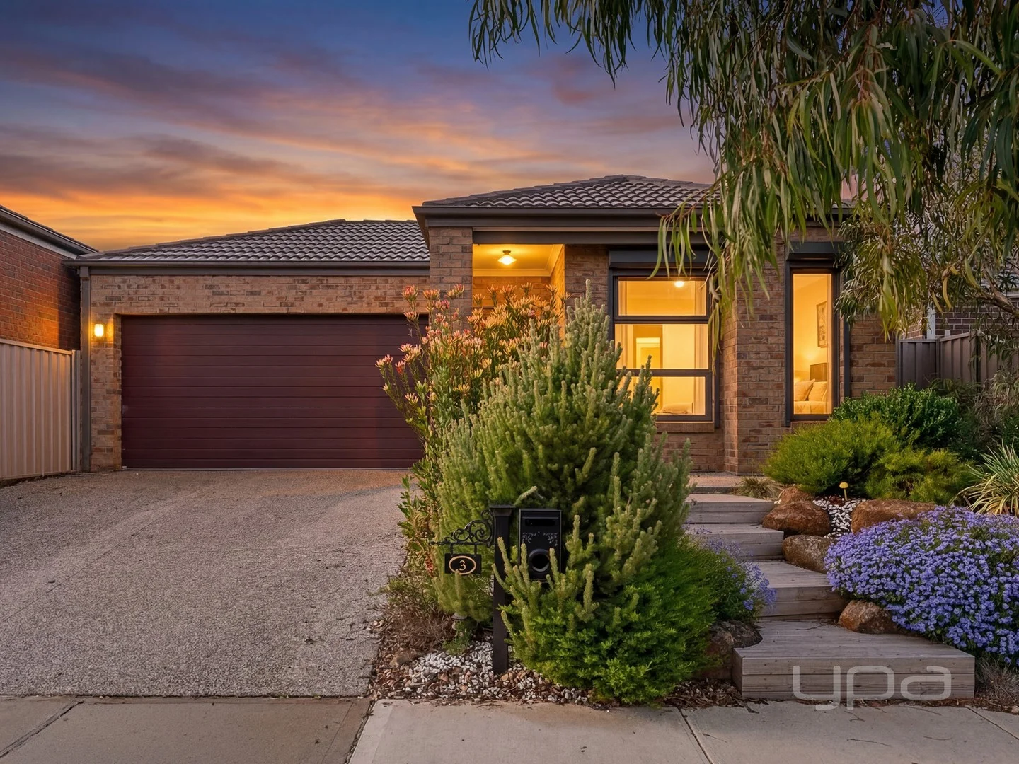 Primary image of 3 Riverbank Boulvard, Harkness VIC 3337