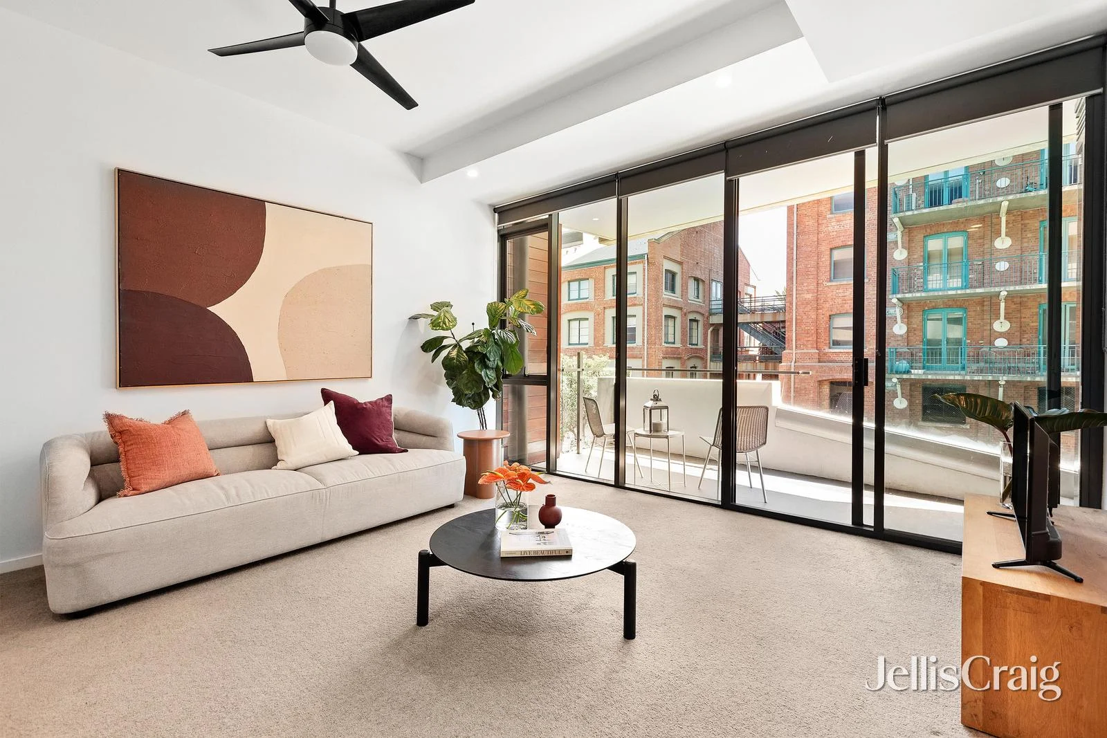 22/2 Esplanade West, Port Melbourne VIC 3207