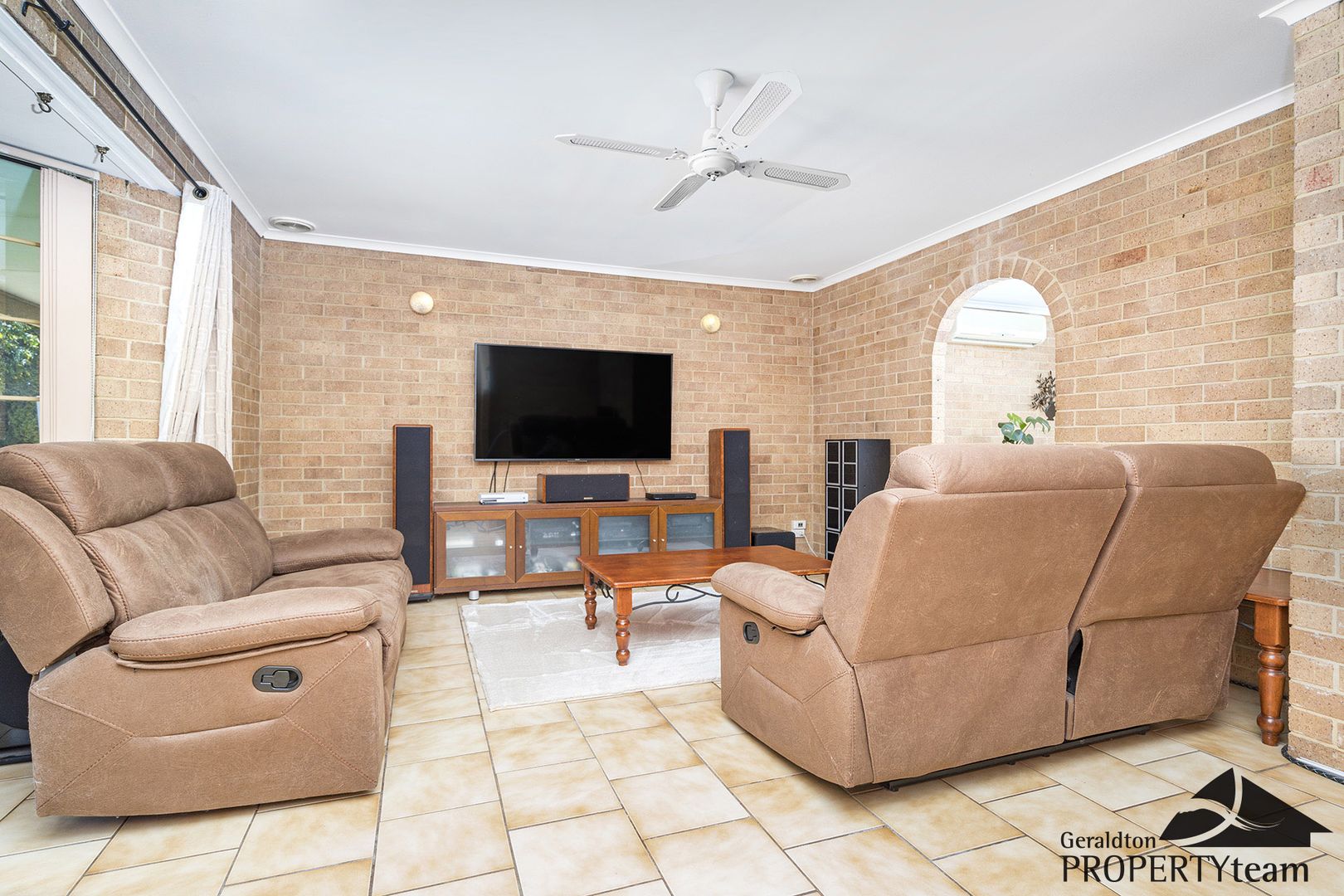 6 Pinyali Way, Waggrakine WA 6530, Image 2