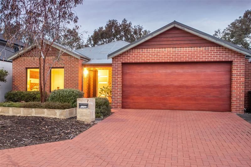 7 Talia Drive, Stirling WA 6021, Image 0