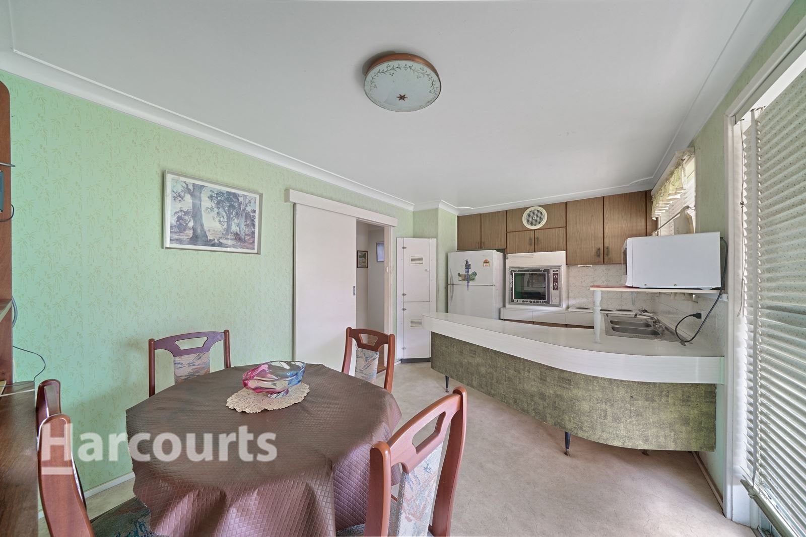 22 Kendall Street, Campbelltown NSW 2560, Image 2