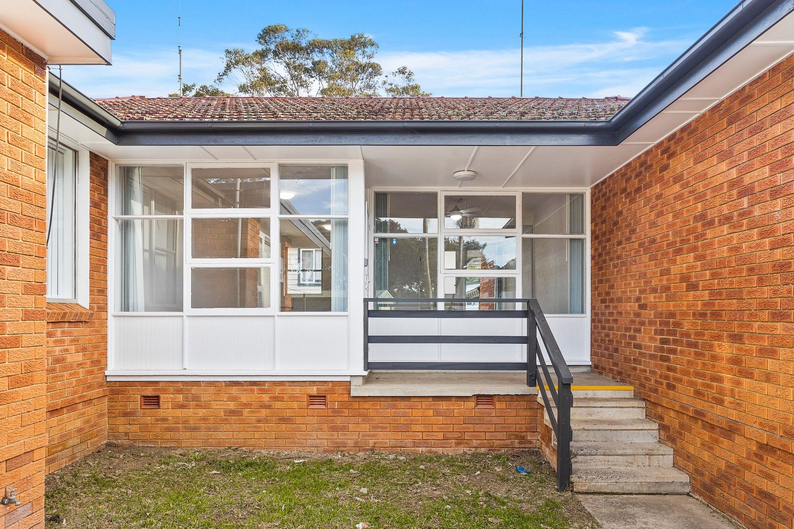 1 bedrooms Apartment / Unit / Flat in 2/21 Arrow Avenue FIGTREE NSW, 2525