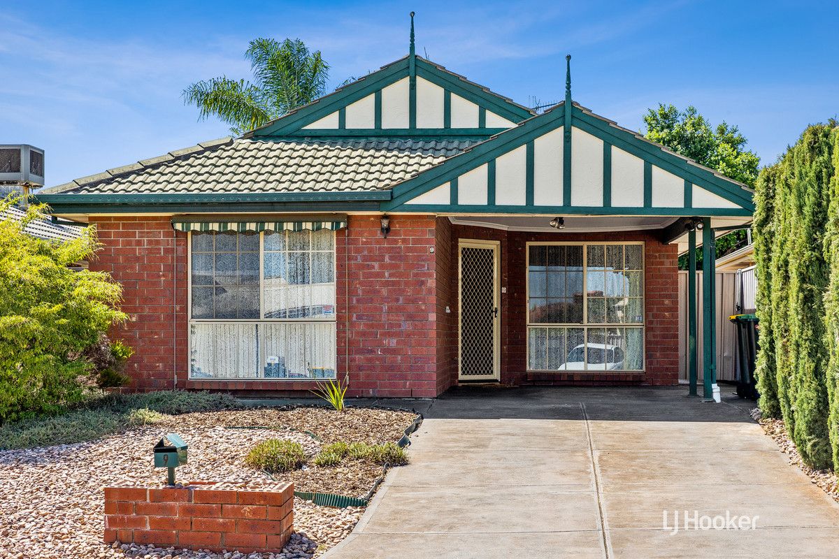 9 Bluebush Court, Craigmore SA 5114, Image 0