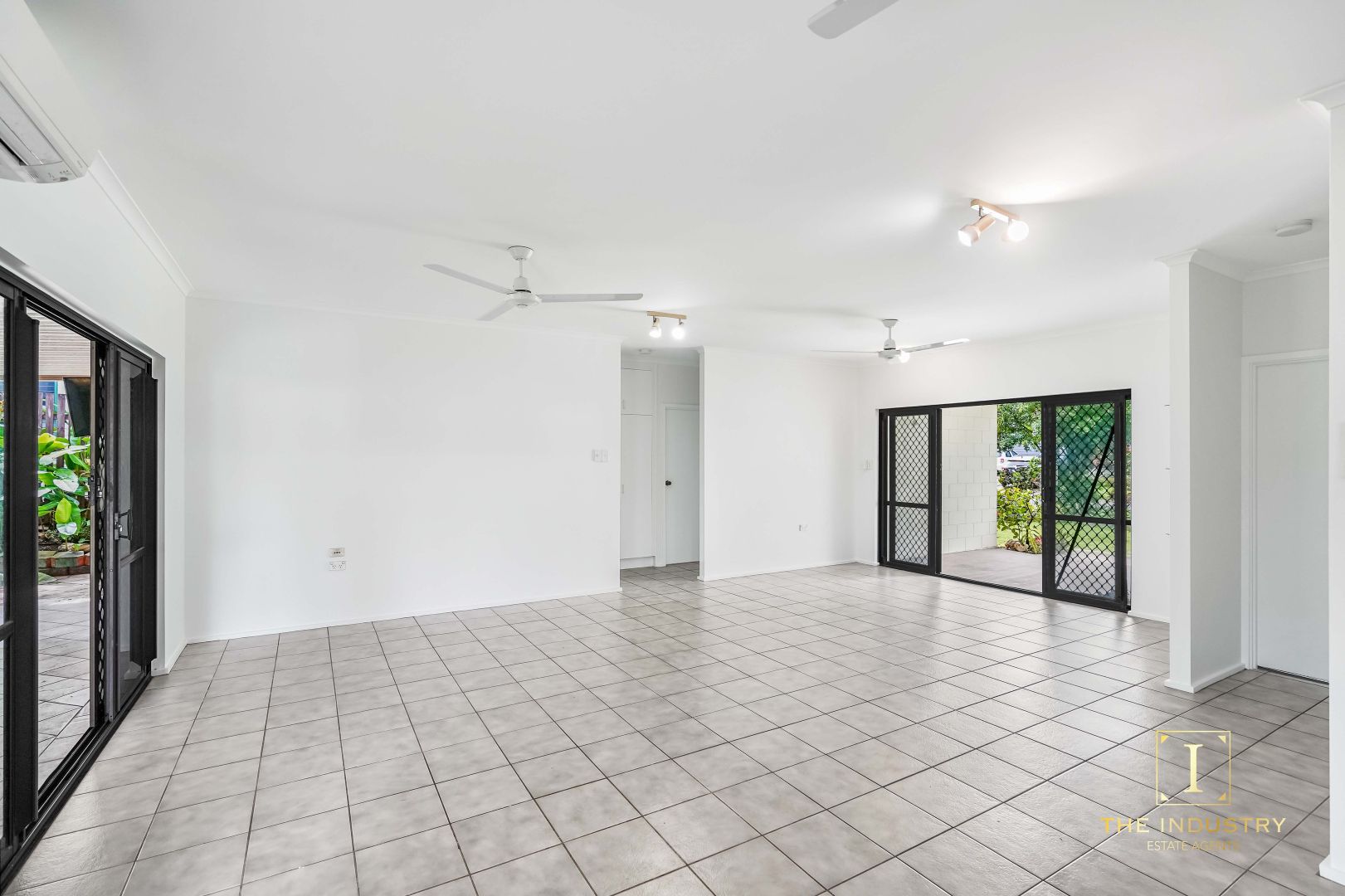 34 Kitava Street, Trinity Beach QLD 4879, Image 2