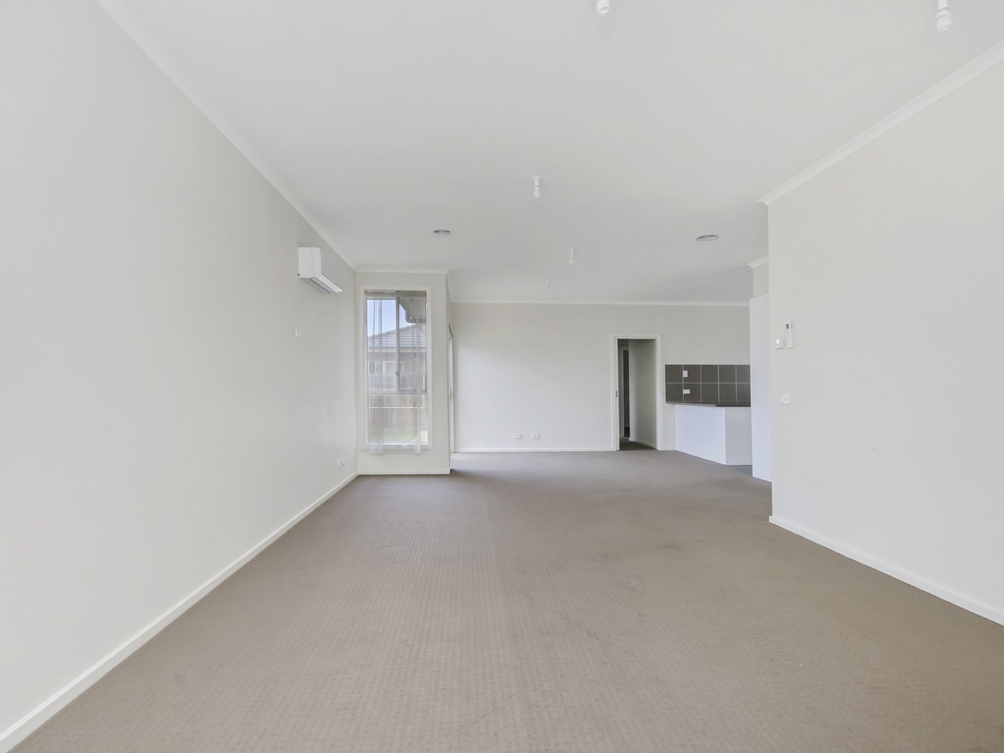 1/41 Vale Street, Moe VIC 3825, Image 2