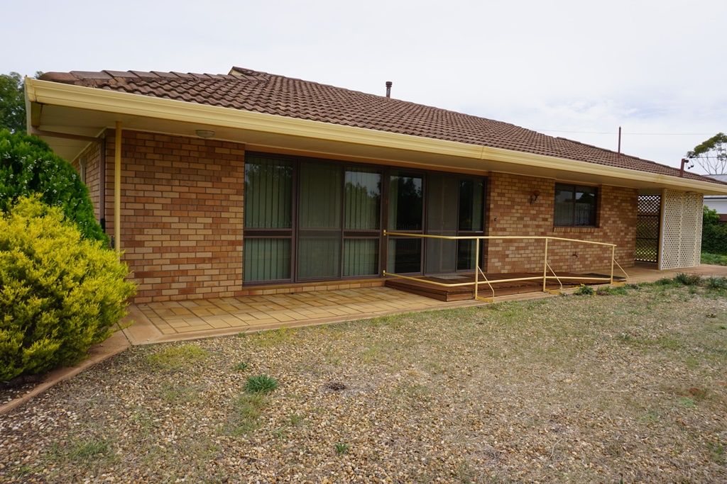 6 Belar Street, West Wyalong NSW 2671, Image 0