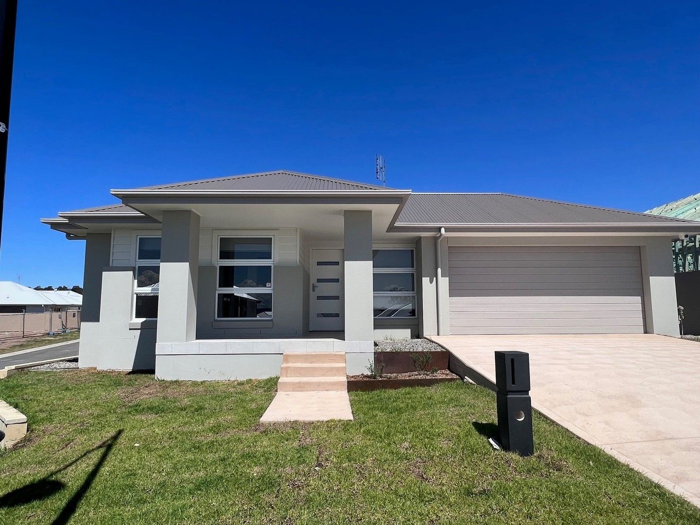 8 Oxley Road, North Rothbury Property History & Address Research Domain