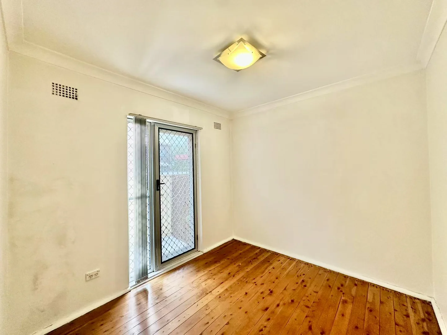 Additional image 4 of 2/122 Harrow Road, Auburn NSW 2144