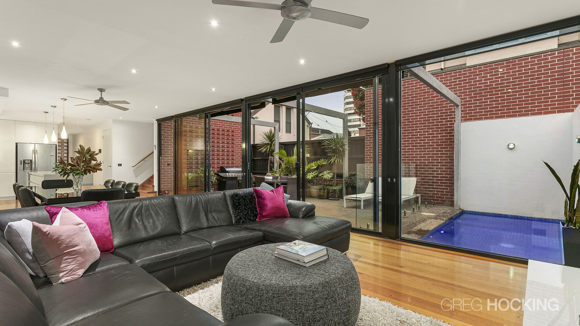 163 Ashworth Street, Middle Park VIC 3206, Image 2