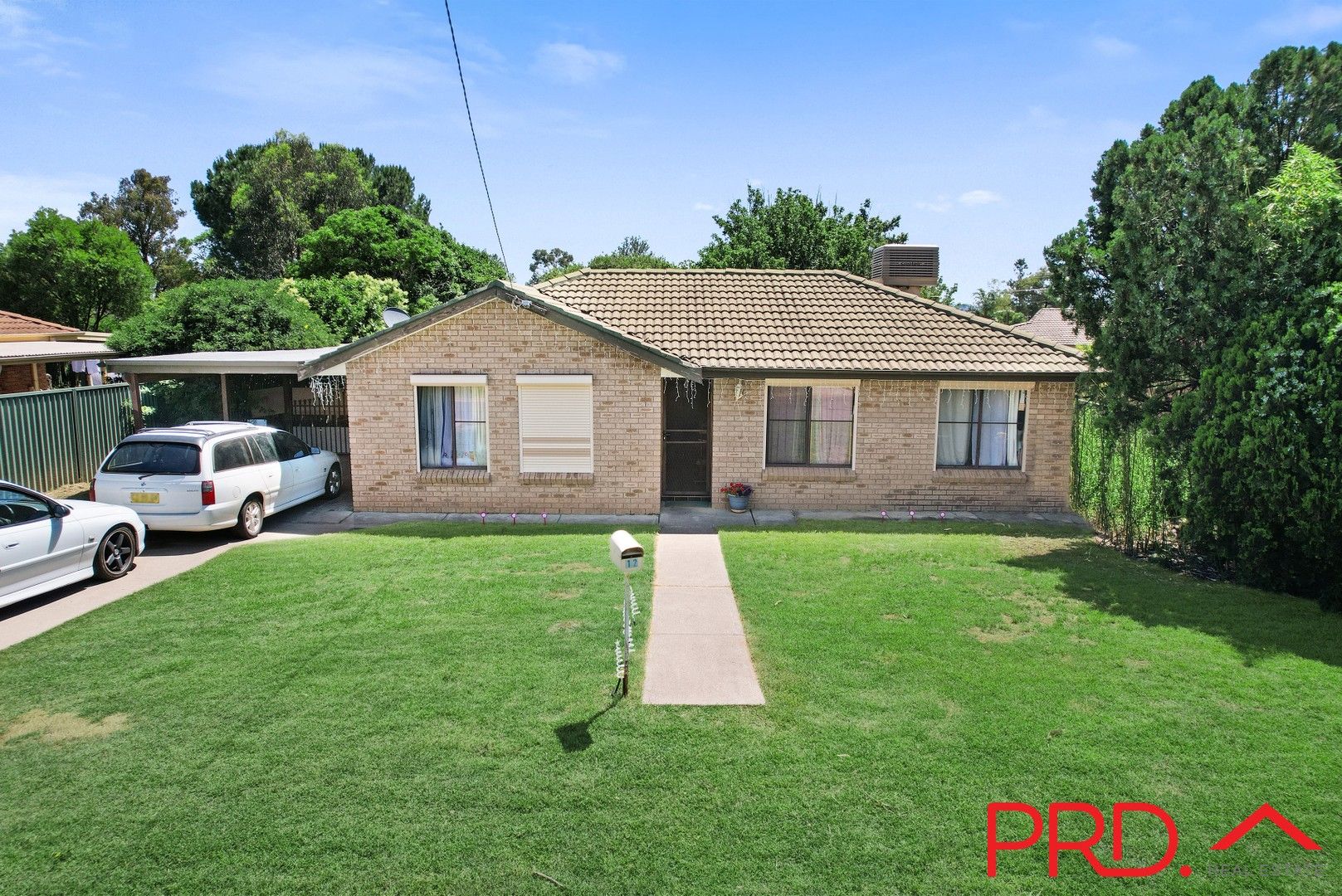 4 bedrooms House in 12 Hamilton Court TAMWORTH NSW, 2340