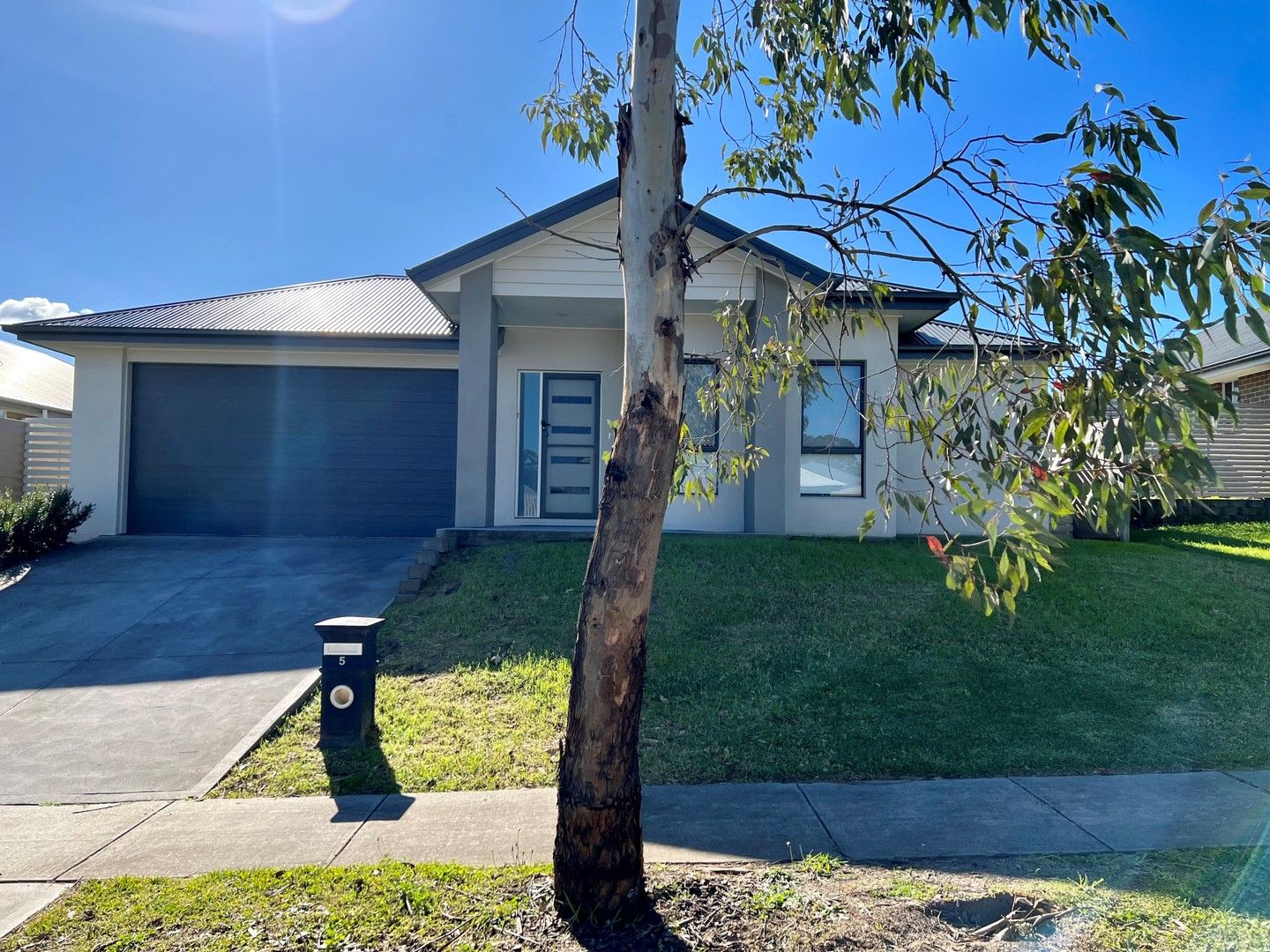 4 bedrooms House in 5 Newsham Street NORTH ROTHBURY NSW, 2335