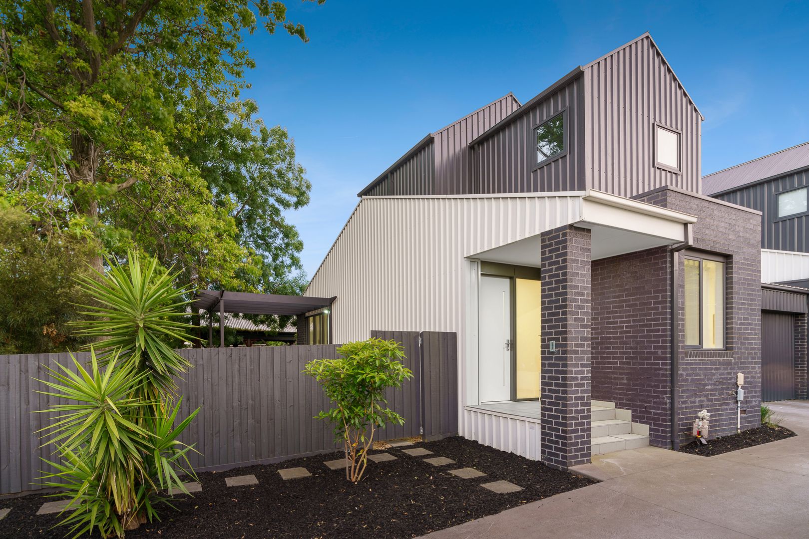 1/436 Middleborough Road, Blackburn VIC 3130, Image 1