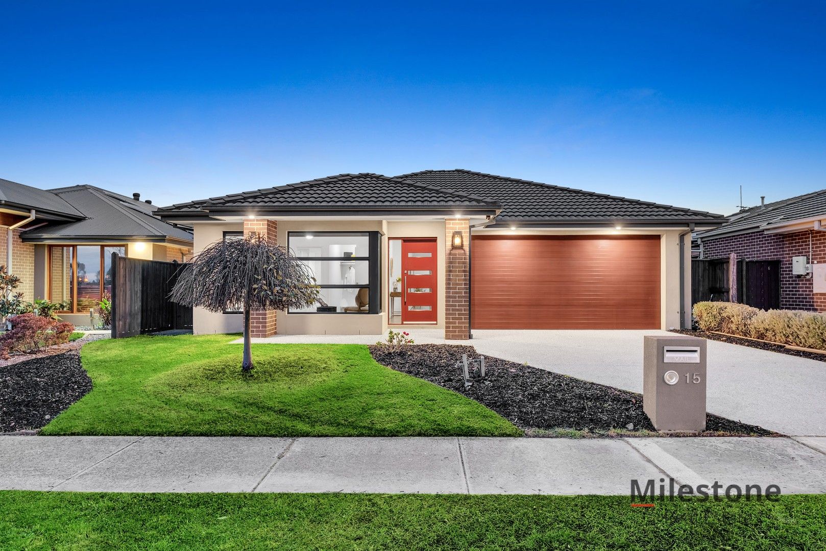 15 Elmsford Crescent, Cranbourne West VIC 3977, Image 0