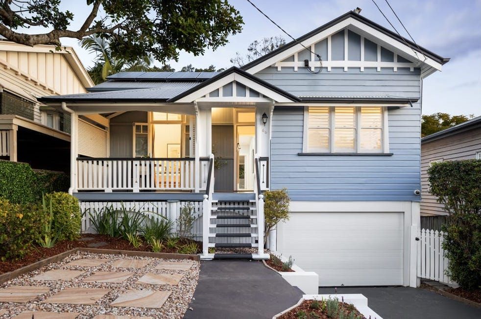 4 bedrooms House in 66 Northam Avenue BARDON QLD, 4065