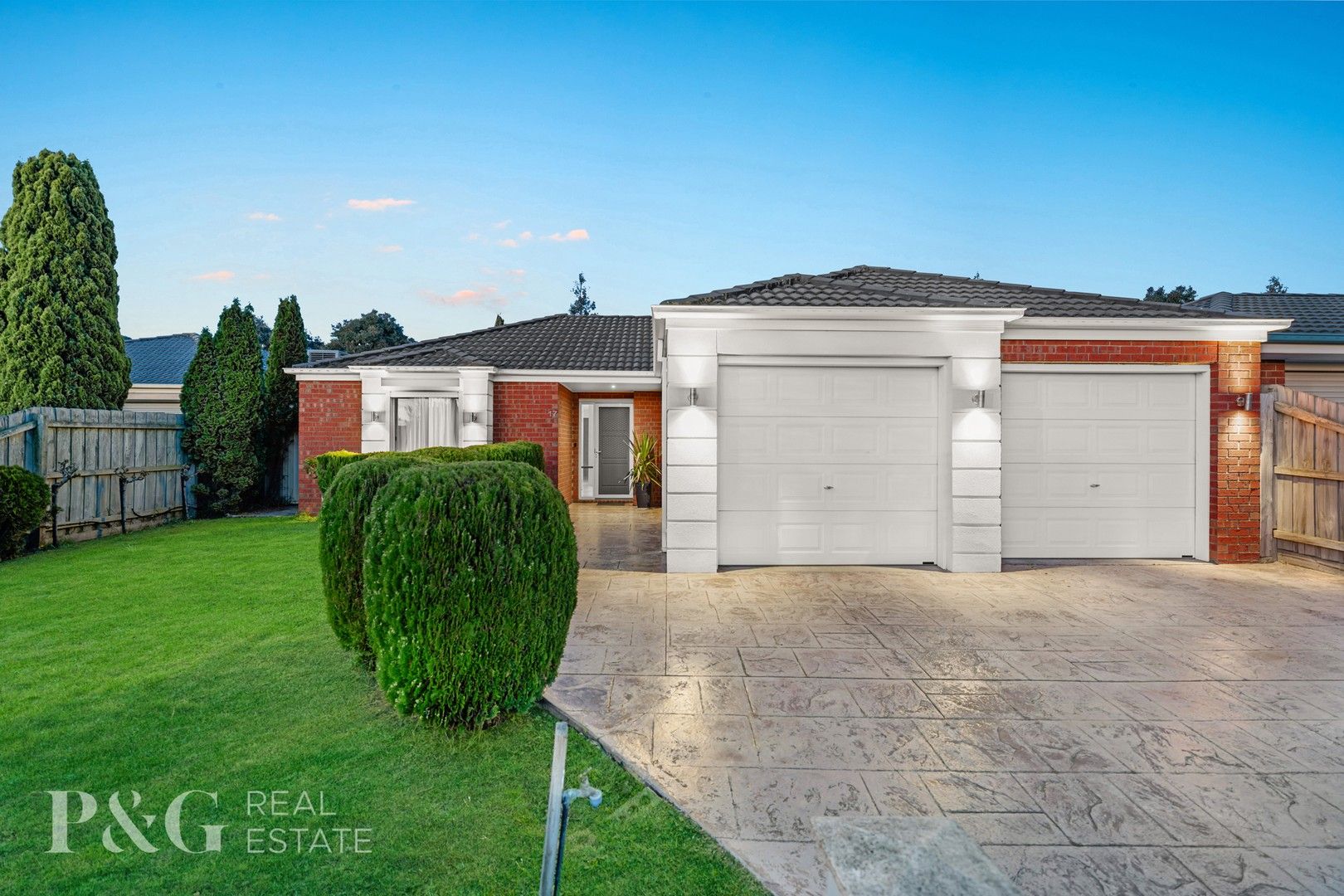 4 bedrooms House in 17 Oliver Court NARRE WARREN SOUTH VIC, 3805