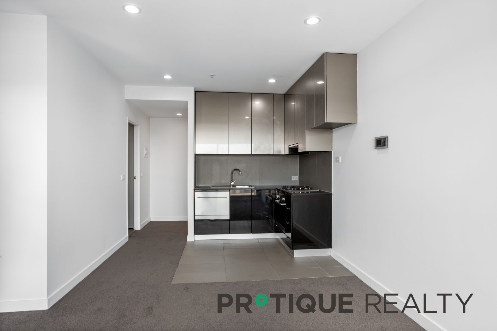 601/41 Batman Street, West Melbourne VIC 3003, Image 2