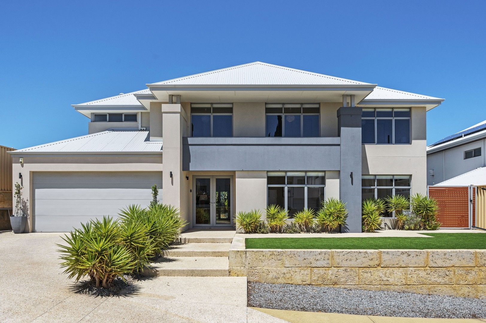 5 bedrooms House in 9 Tulum Approach ILUKA WA, 6028
