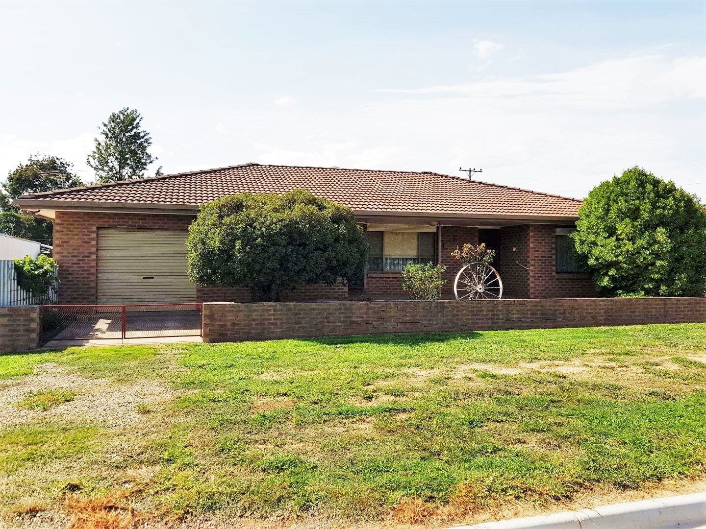 41 Vine St, Holbrook NSW 2644, Image 0