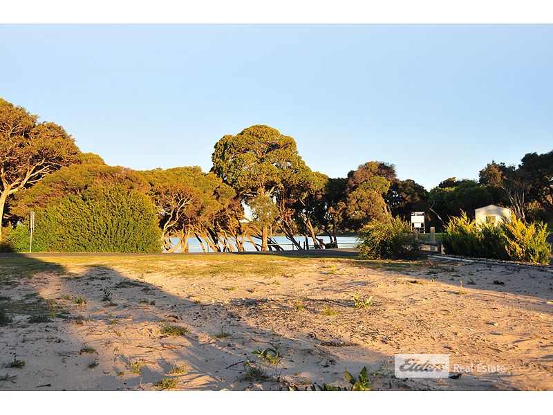 8 Lakeside Terrace, Robe SA 5276, Image 2