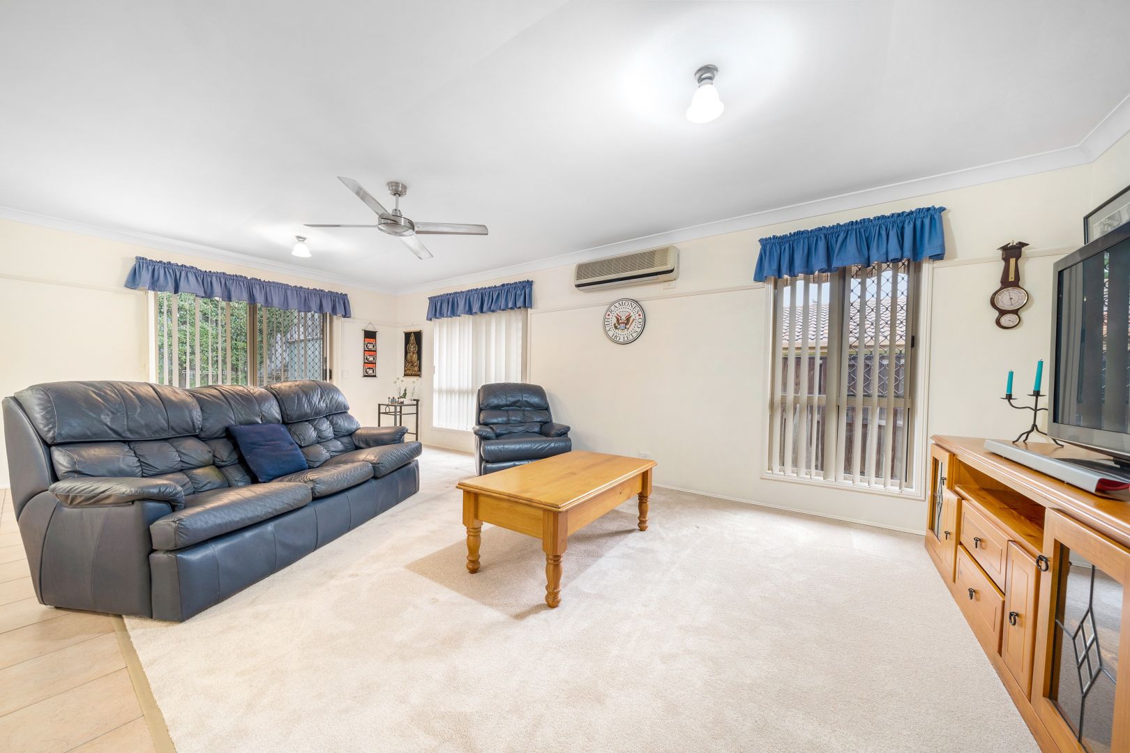 18 Earls Court, Heritage Park QLD 4118, Image 1