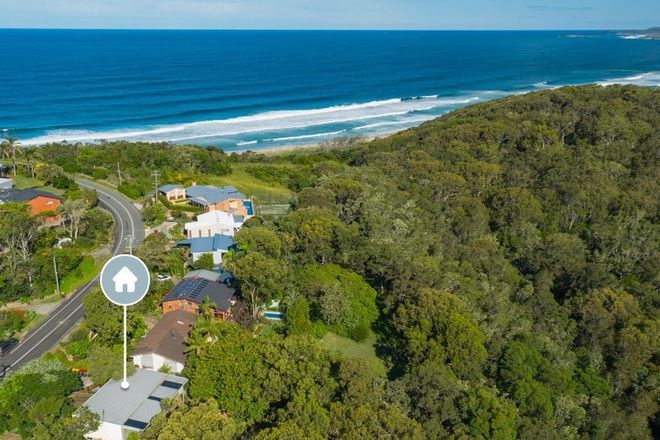 Picture of 31 Skyline Crescent, CRESCENT HEAD NSW 2440